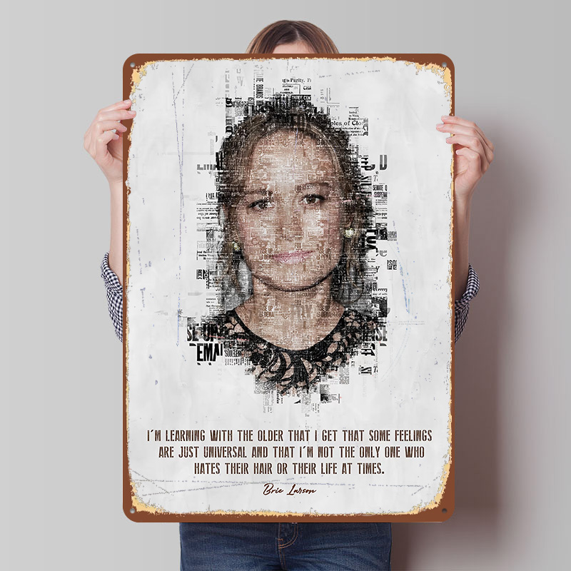 Desk Setup Quotes - Plakat z cytatem Bri Larnson, metalowy,